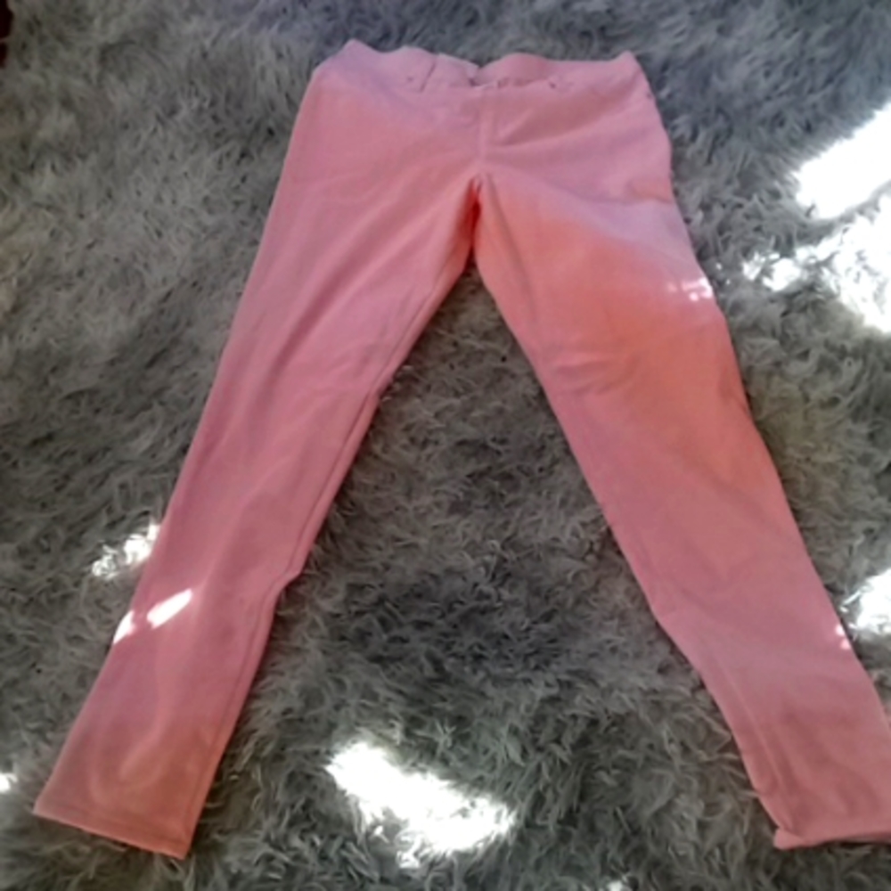 Pink stretchy pants